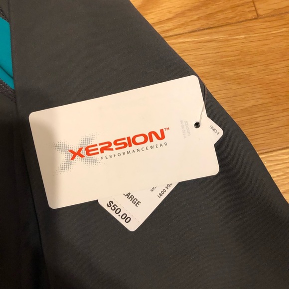 NWT- XERSION Ladies Track Suit Set - Picture 4 of 10